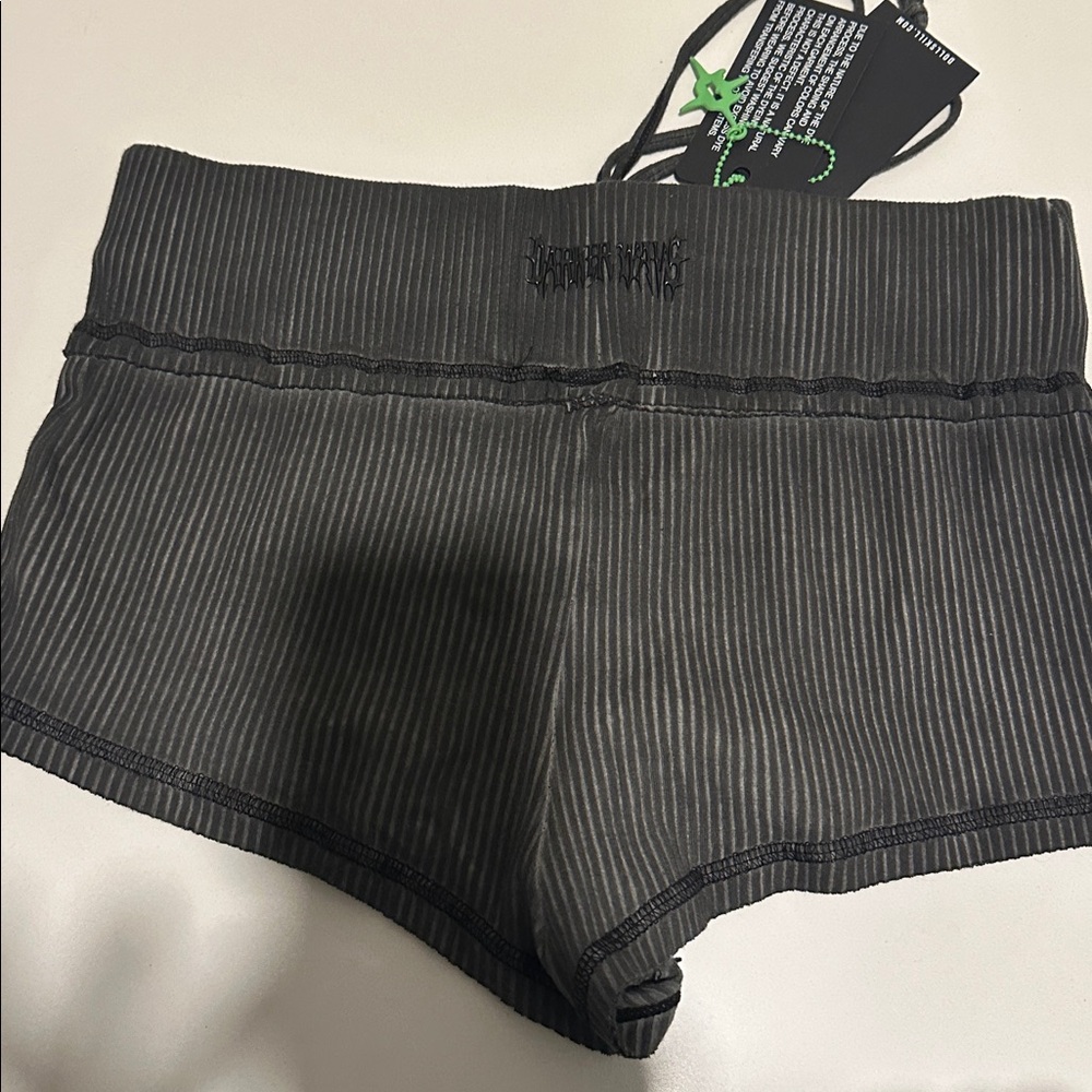 Darker Wavs Ribbed Shorts - Picture 2 of 3